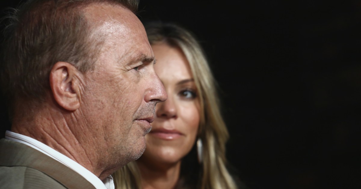 Kevin Costner S Wife Christine Baumgartner Files For Divorce After