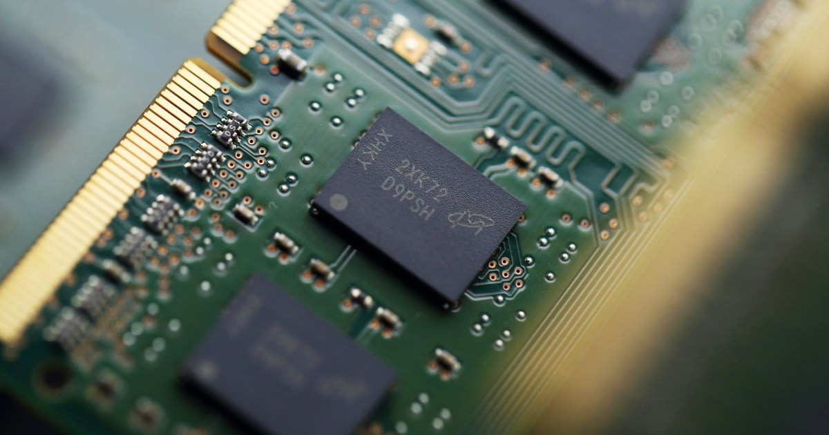 China tells tech suppliers to quit applying Micron chips