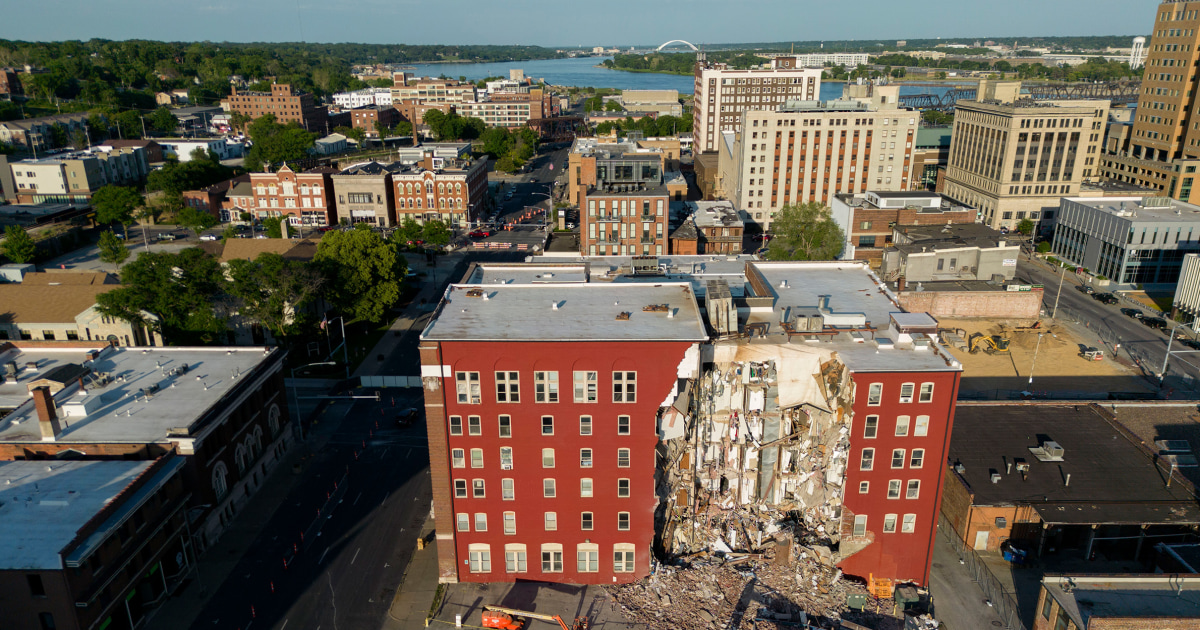 Los inquilinos de un edificio parcialmente derrumbado en Iowa dicen que las quejas fueron ignoradas durante años