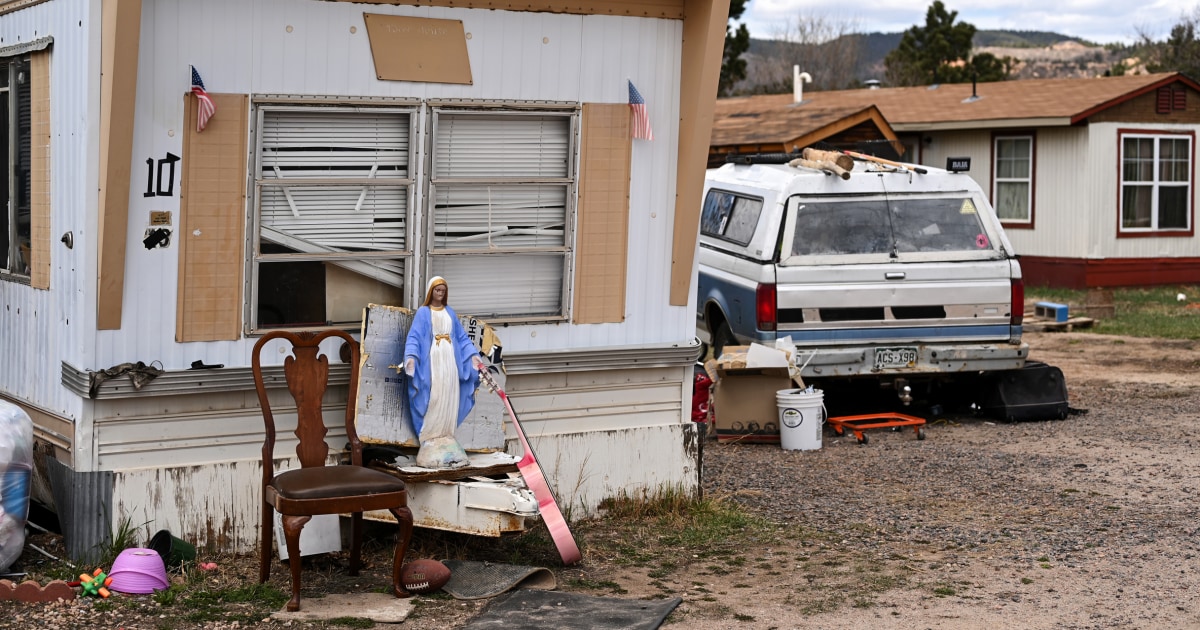 Many mobile home park residents in Colorado are afraid to drink the water