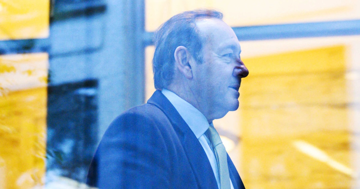 Kevin Spacey planea regresar si es absuelto de acusaciones de agresión sexual