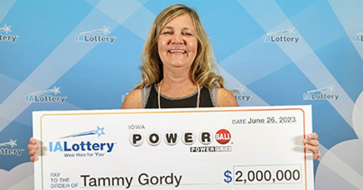 Iowa woman wins lottery more than 20 years after tornado wiped out her home