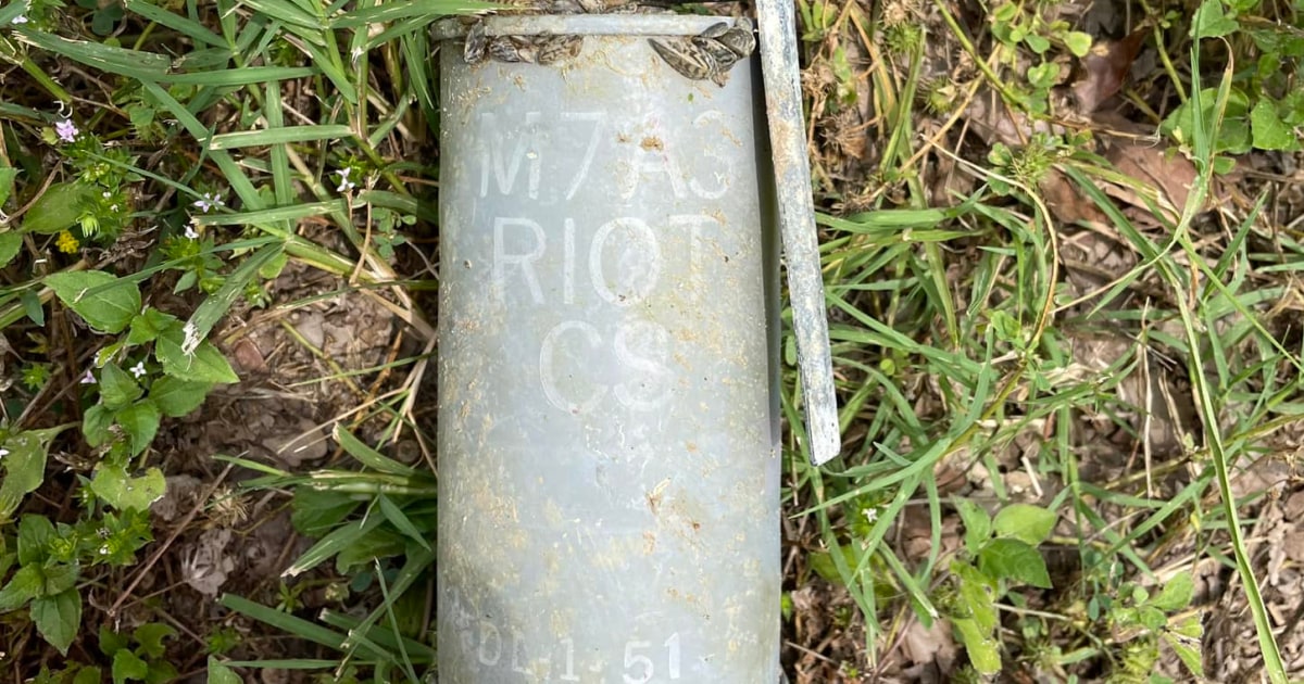 Un plongeur trouve une grenade lacrymogène dans le lac Oklahoma