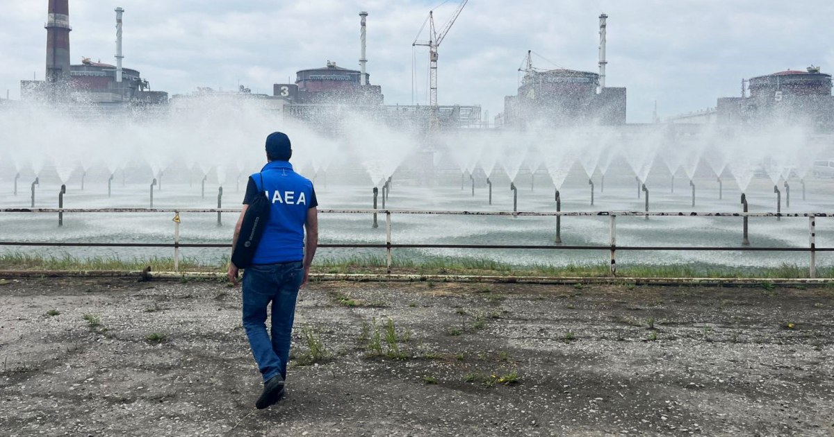 Русия каза, че Украйна е ударила три пъти атомната електроцентрала