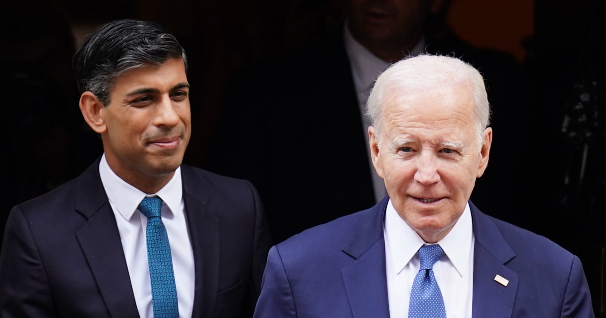 Biden arrives in London ahead of key Ukraine talks at NATO summit