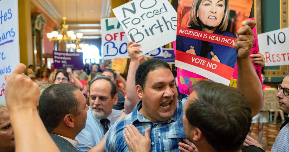 #Reproductive rights groups file suit to stop Iowa’s 6-week abortion ban