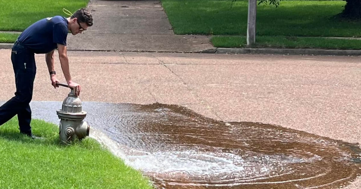 Tennessee residents say their water still smells like diesel after spill, even though officials say it’s safe