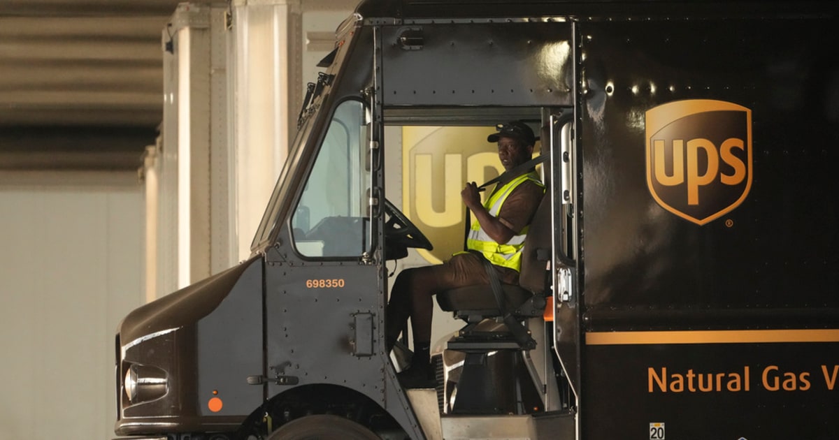 UPS workers reach tentative agreement to avoid strike