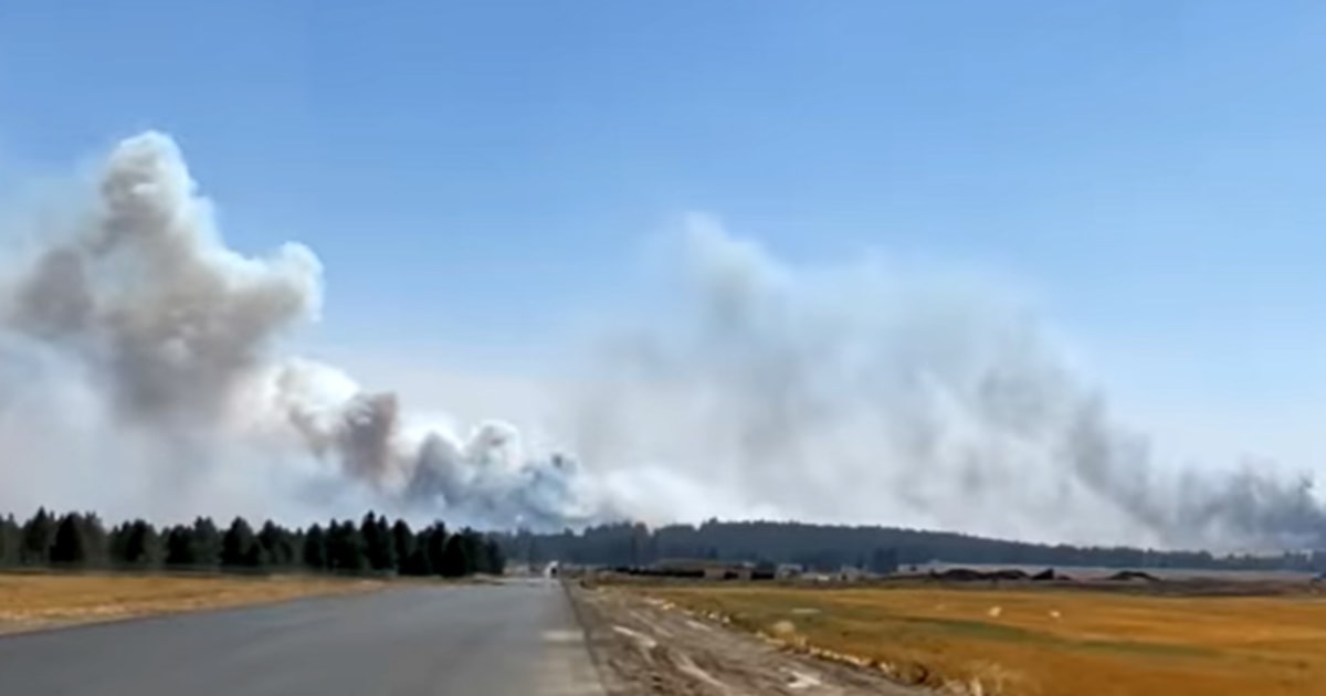 Wildfire, high winds prompt evacuation of Washington town of Medical