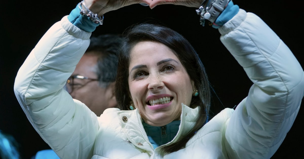 Ecuador se encamina hacia una segunda vuelta entre Luisa González y ...