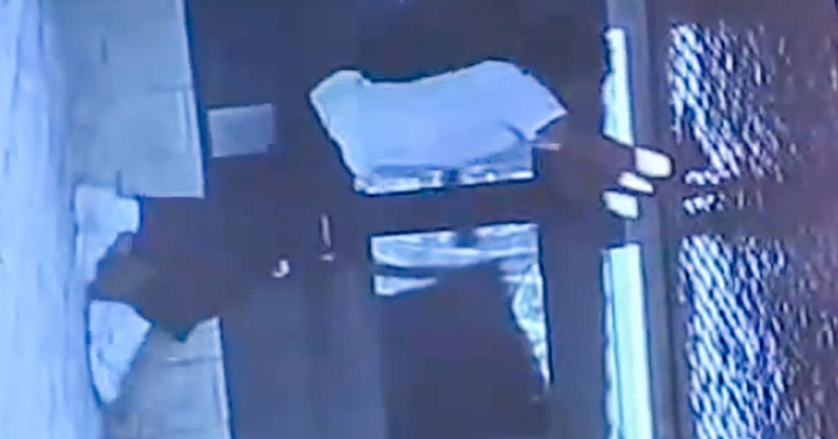 Video shows murderer escape Pennsylvania prison by climbing between 2 walls
