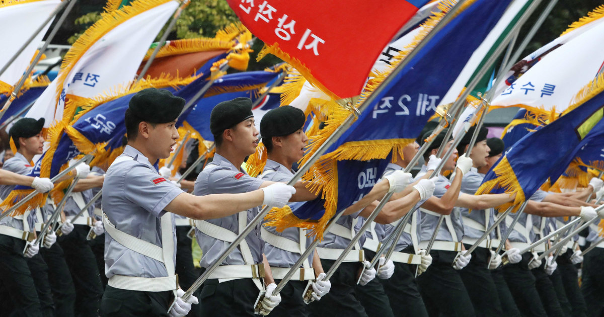 Südkorea veranstaltet Militärparade und warnt Nordkorea vor nuklearer Bedrohung