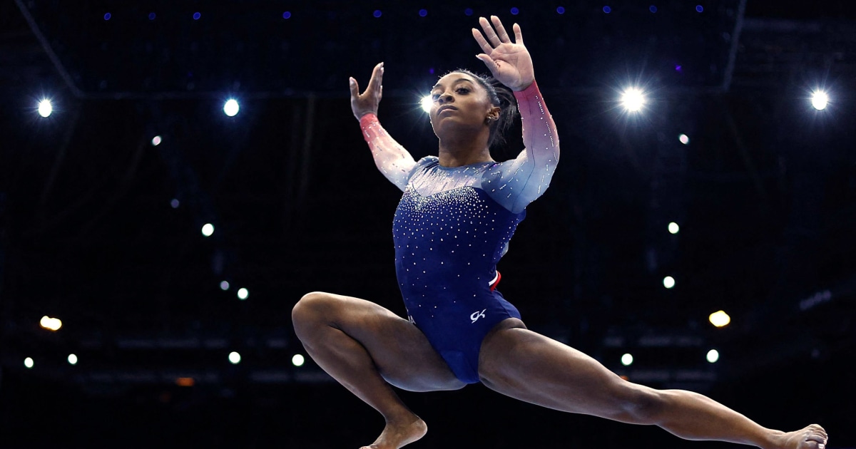 Simone Biles leads U.S. women's gymnastics team to world gold after  teammate's injury