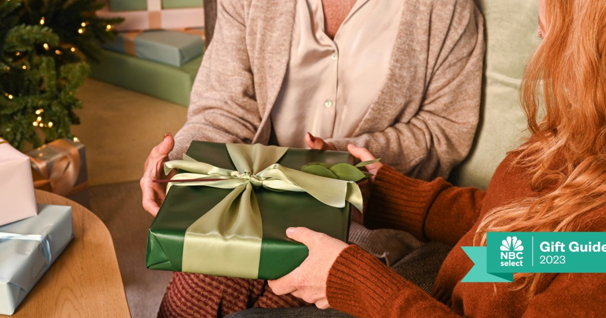 The Best Christmas Gifts and Ideas for Mom for 2023