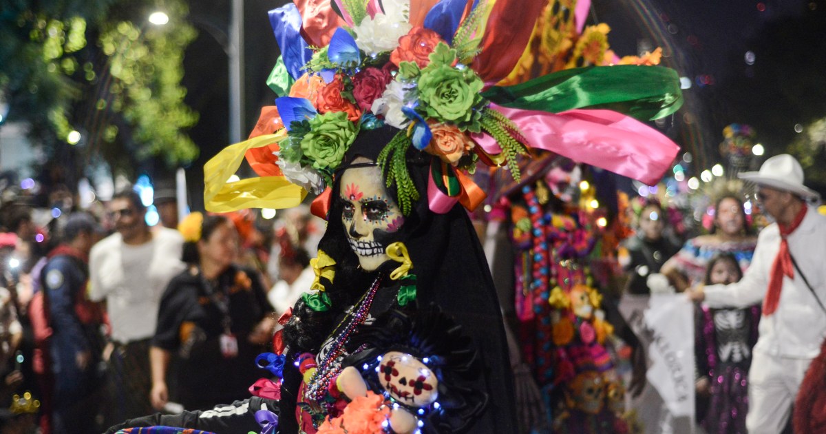 Día de los Muertos Mexican tradition honors dead: what it means