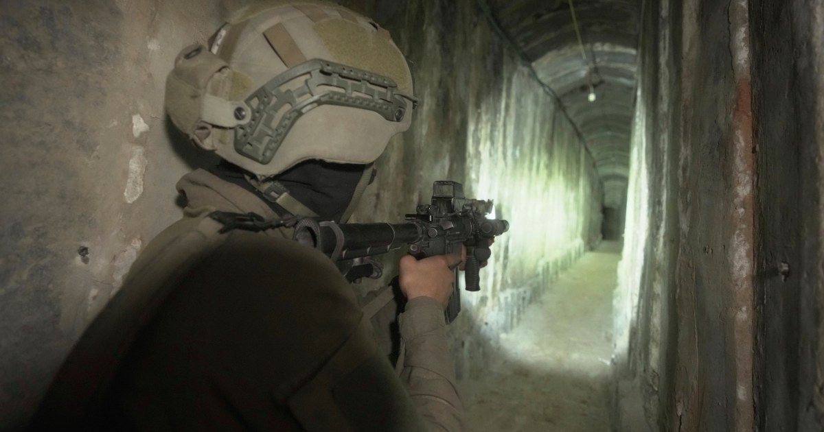 Израел обмисля наводняване на тунели на Хамас, докато преследва висш лидер, за който се смята, че се крие под земята
