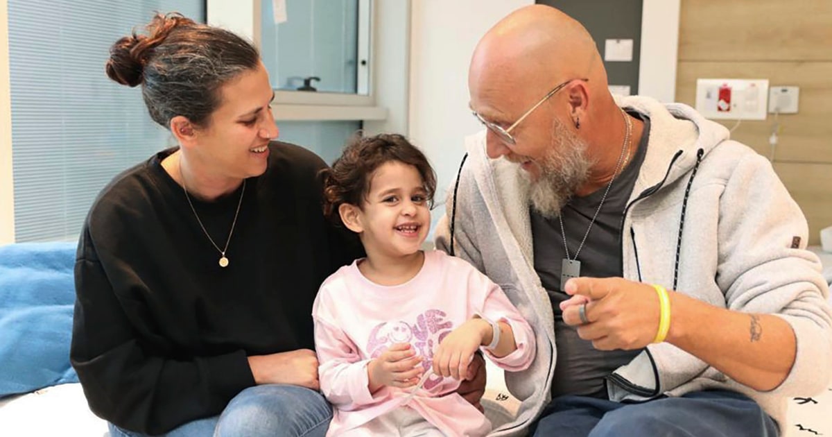 Семейството на 4 годишно израелско американско момиче което беше освободено
