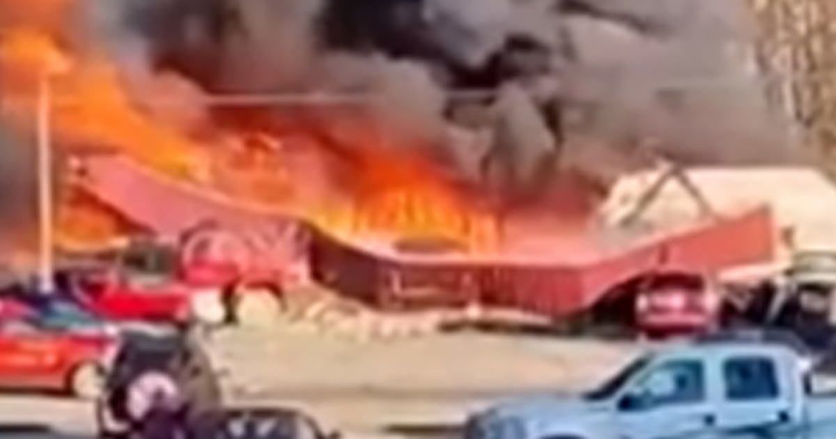 Видео показва голяма експлозия в автосервиз в Охайо, която уби 3 души и рани 1
