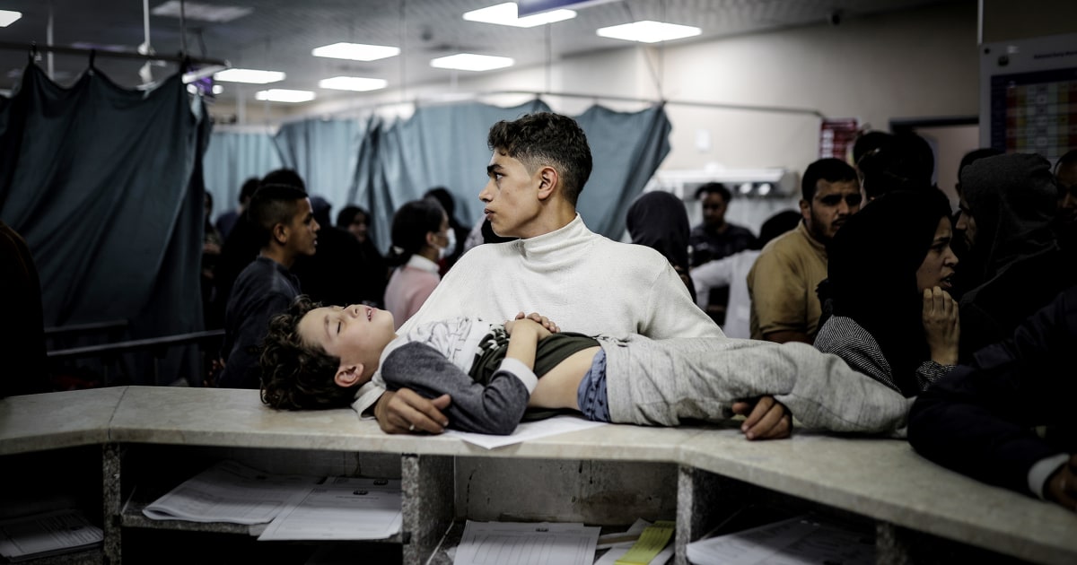 Лекар от Газа описва адски условия на труд, докато израелските войски се приближават