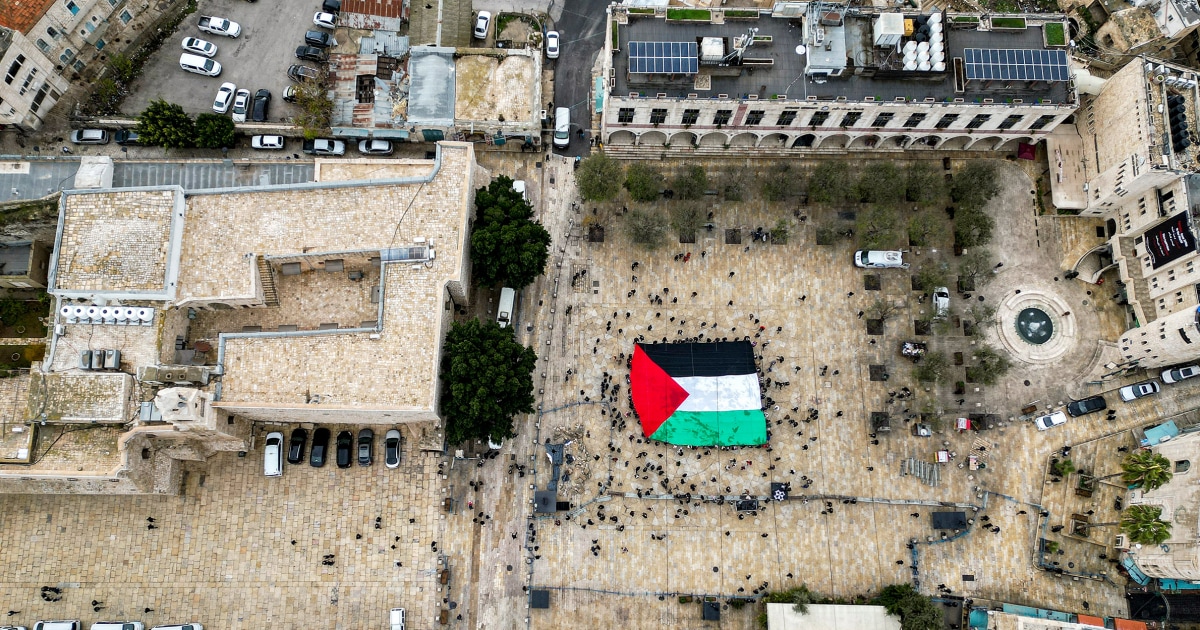 Пусти улици и затворени магазини, докато войната между Израел и Хамас надвисва над Витлеем на Коледа