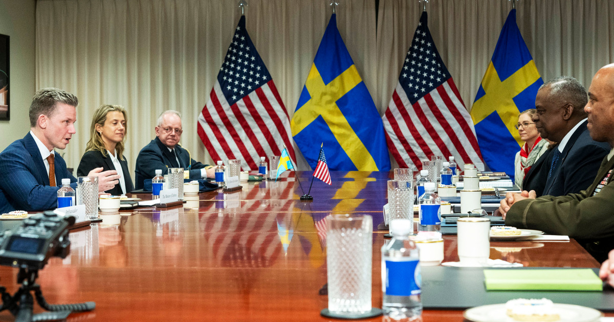 САЩ и Швеция подписаха споразумение за отбрана за укрепване на регионалната сигурност