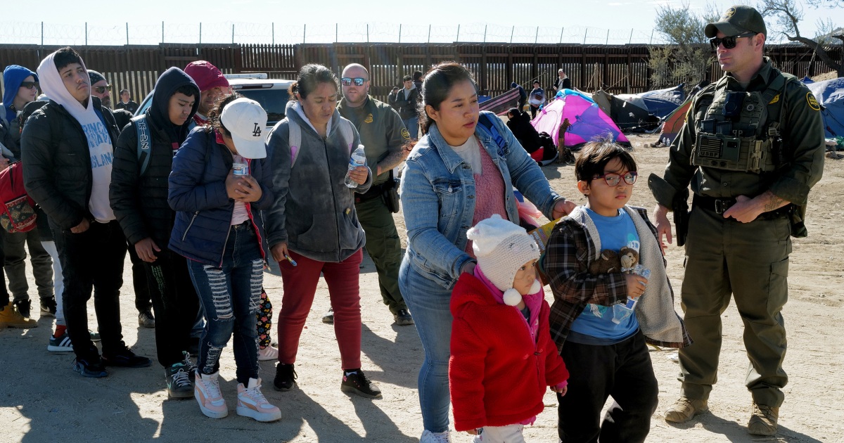 Разглежданите гранични политики могат да смажат системата, предупреждават служители на DHS