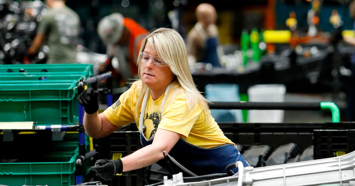 GM ще уволни 1300 работници в Мичиган, тъй като превозните средства приключват производството