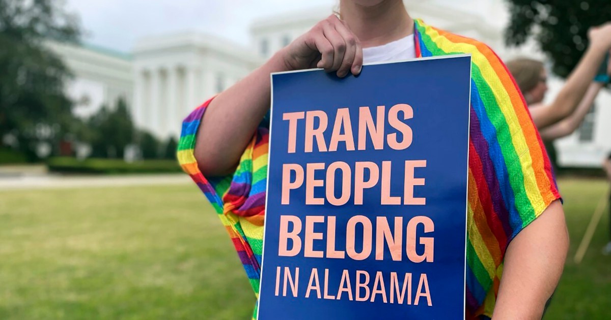 Съдебният процес, оспорващ забраната за транссексуални грижи в Алабама за непълнолетни, ще продължи напред, казва съдия