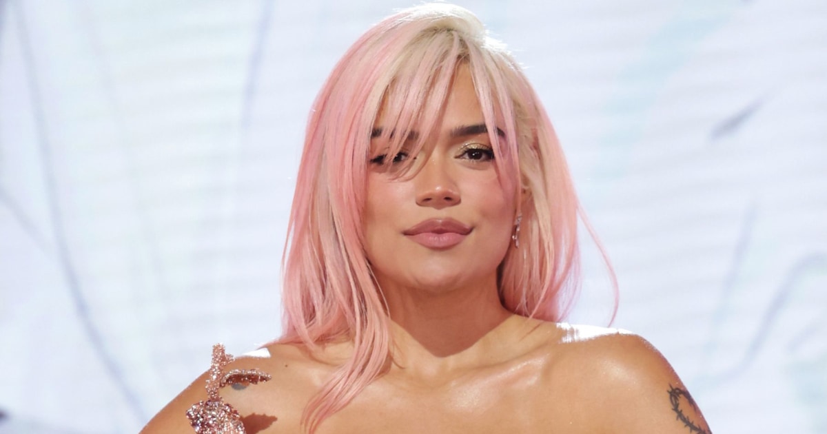 Karol G deslumbra protagonizando la nueva portada de Billboard