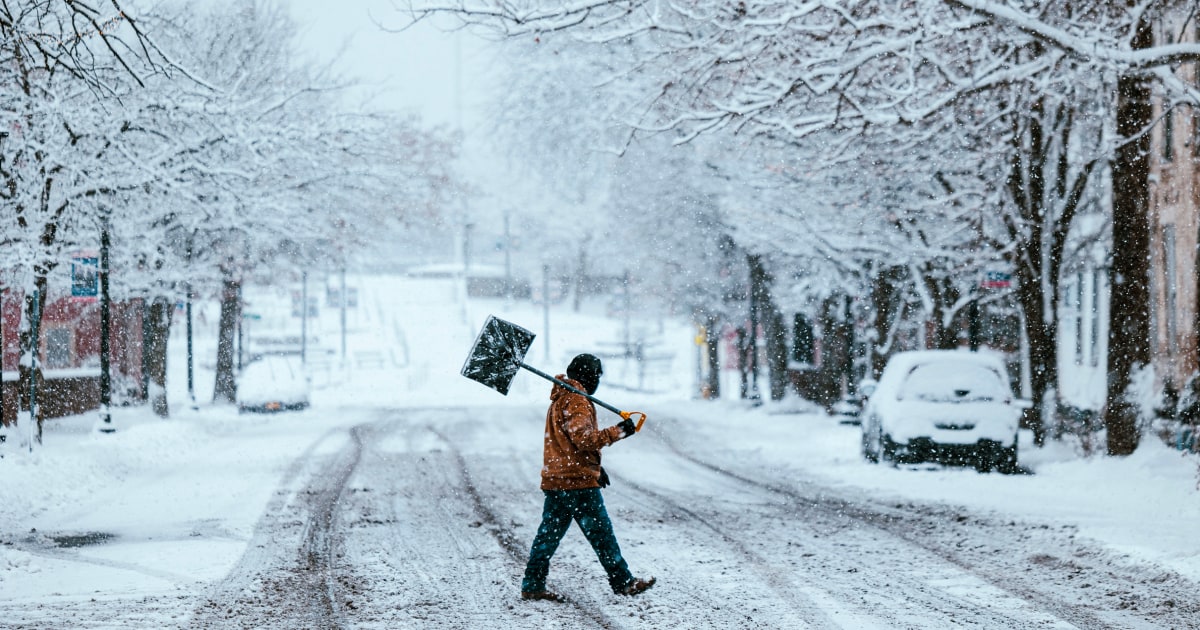 БОСТЪН — Голяма зимна буря  донасяща силен сняг и леден дъжд в