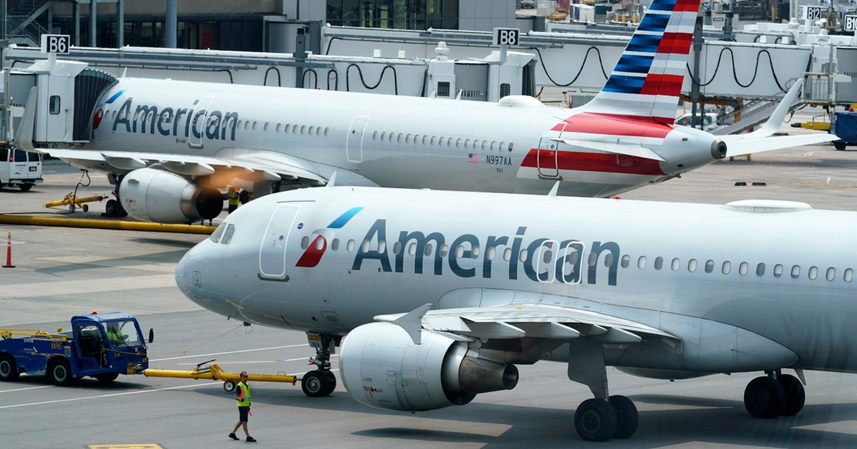 Бивша стюардеса на American Airlines беше криминално обвинена в четвъртък