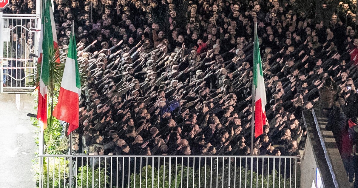 Възмущение в Италия, след като стотици отдадоха фашистки поздрав на митинг в Рим