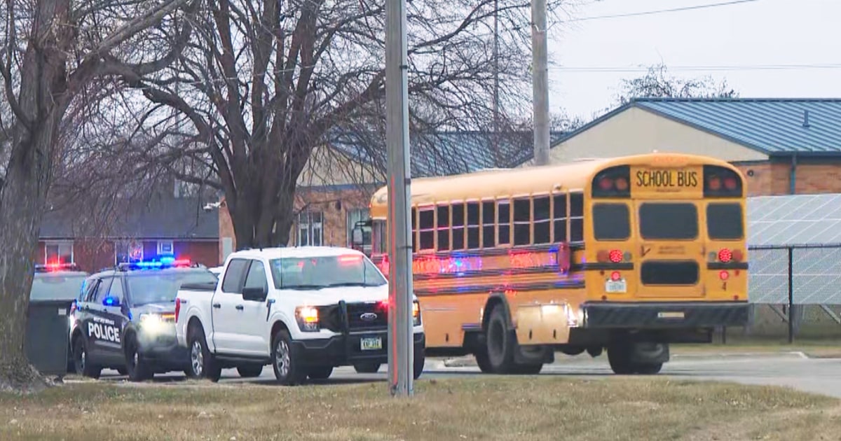 Потвърдена активна стрелба в гимназията в Айова в първия ден след зимната ваканция