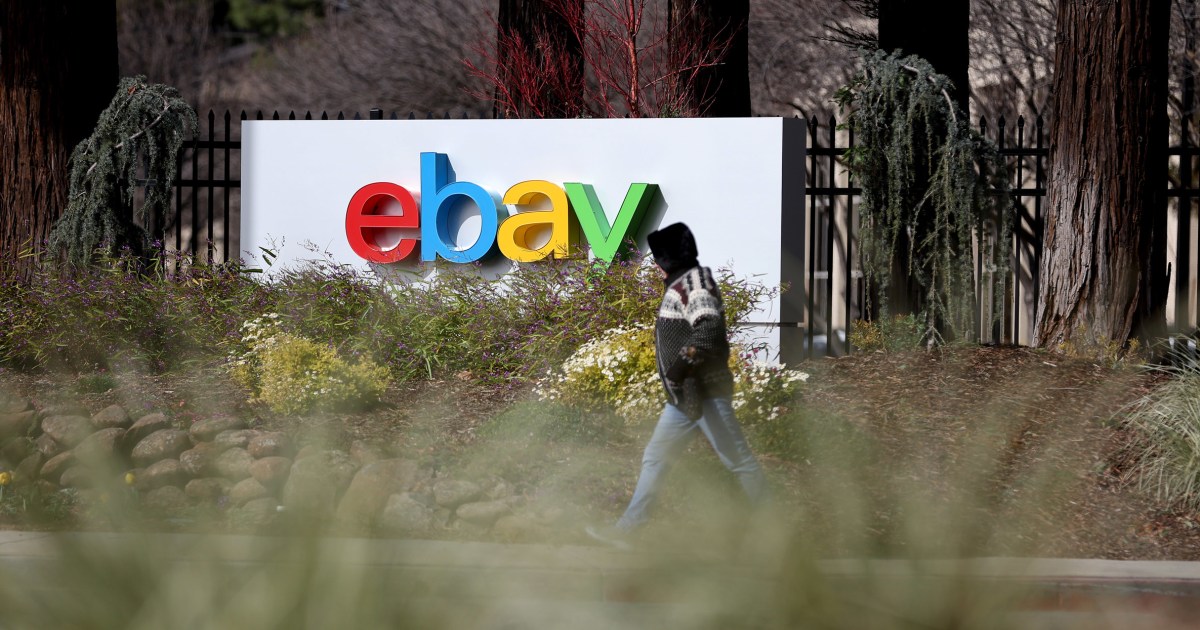 eBay ще плати 3 милиона долара, след като служители изпратиха на критиците живи паяци, погребален венец и зародиш на прасе