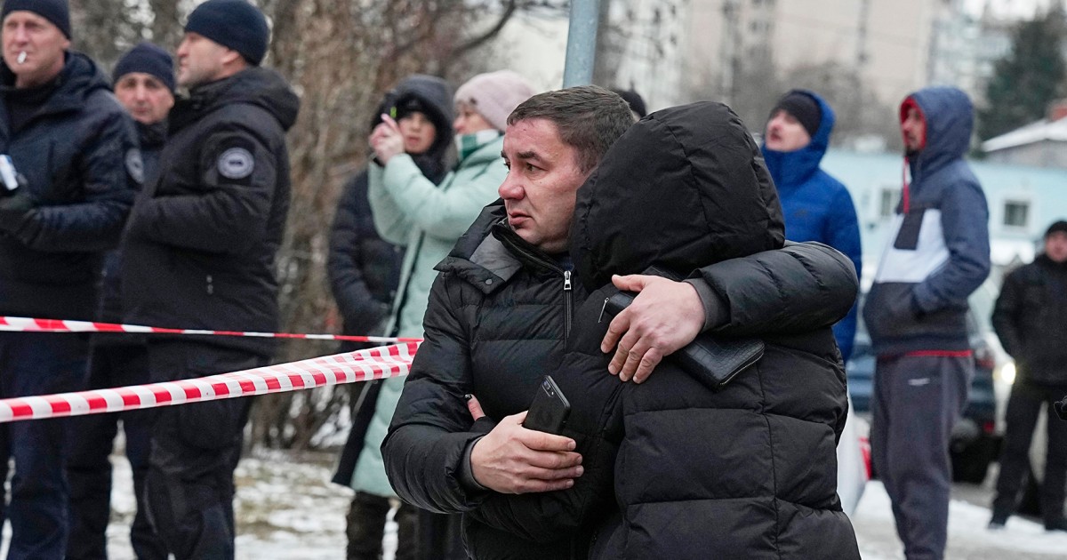 Руски ракети удариха отново украински градове, убиха най-малко 6 и раниха десетки