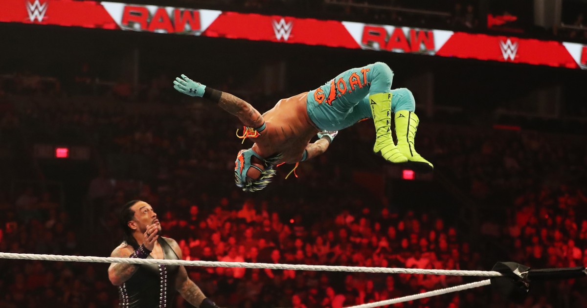 Netflix ще излъчва „Raw“ на WWE от следващата година в най-големия си скок в развлеченията на живо