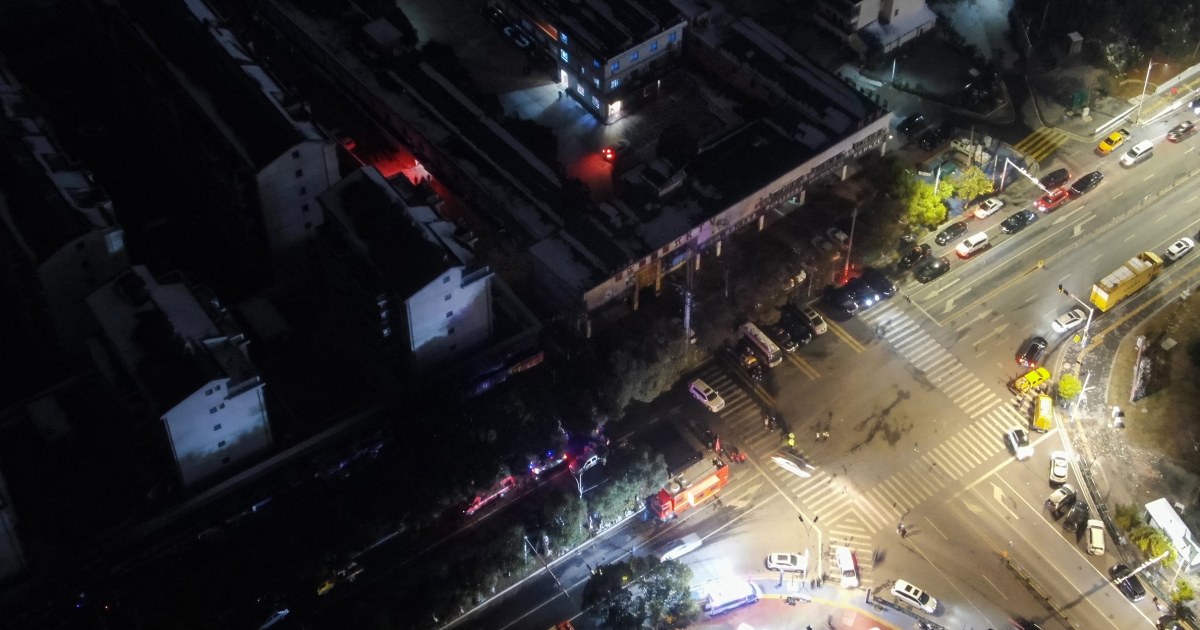 ПЕКИН — Пожар избухна в търговска сграда в югоизточната китайска