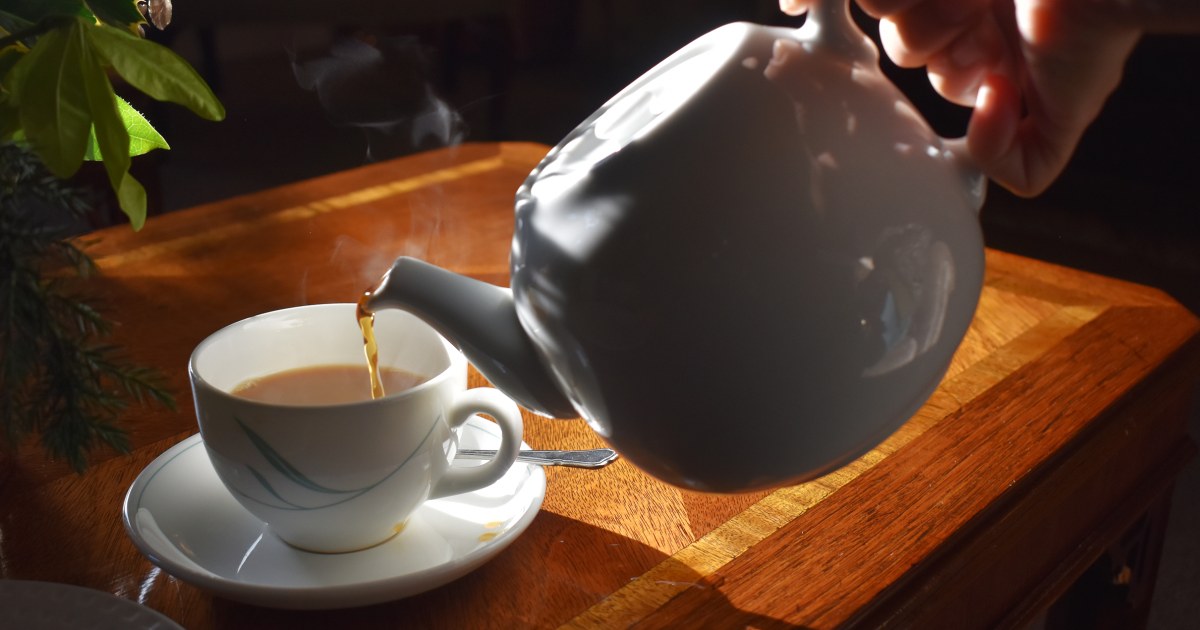 Американски учен казва, че перфектната чаша чай включва сол и лимон