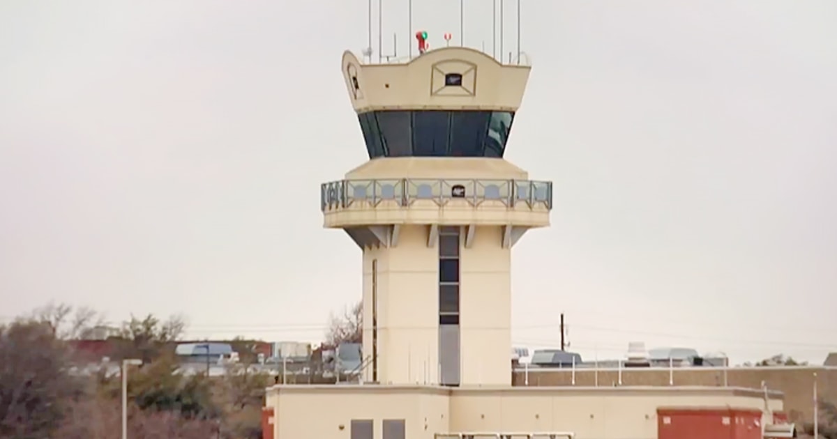 Мъж загина след като открадна самолет от летище в Адисън