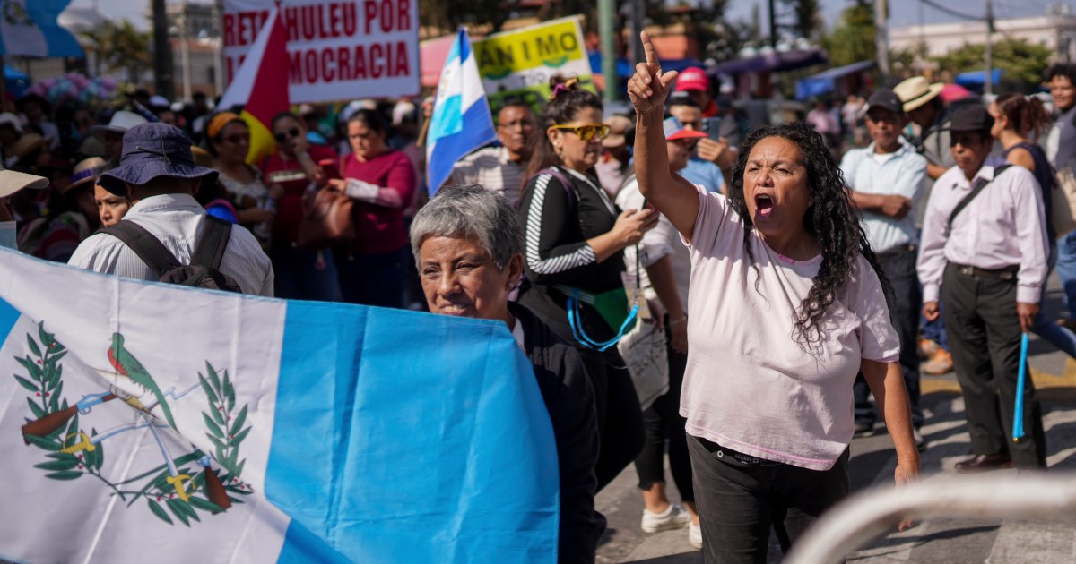 Бернардо Аревало положи клетва като президент на Гватемала в понеделник