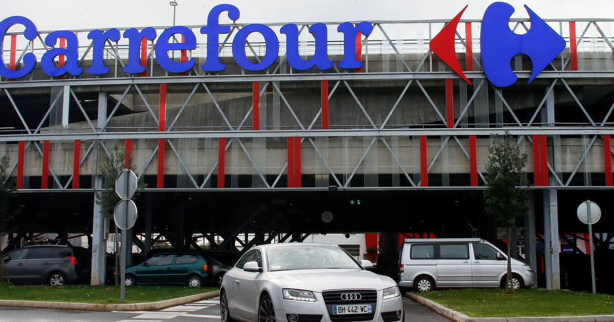 ПАРИЖ — Глобалната верига супермаркети Carrefour ще спре да продава