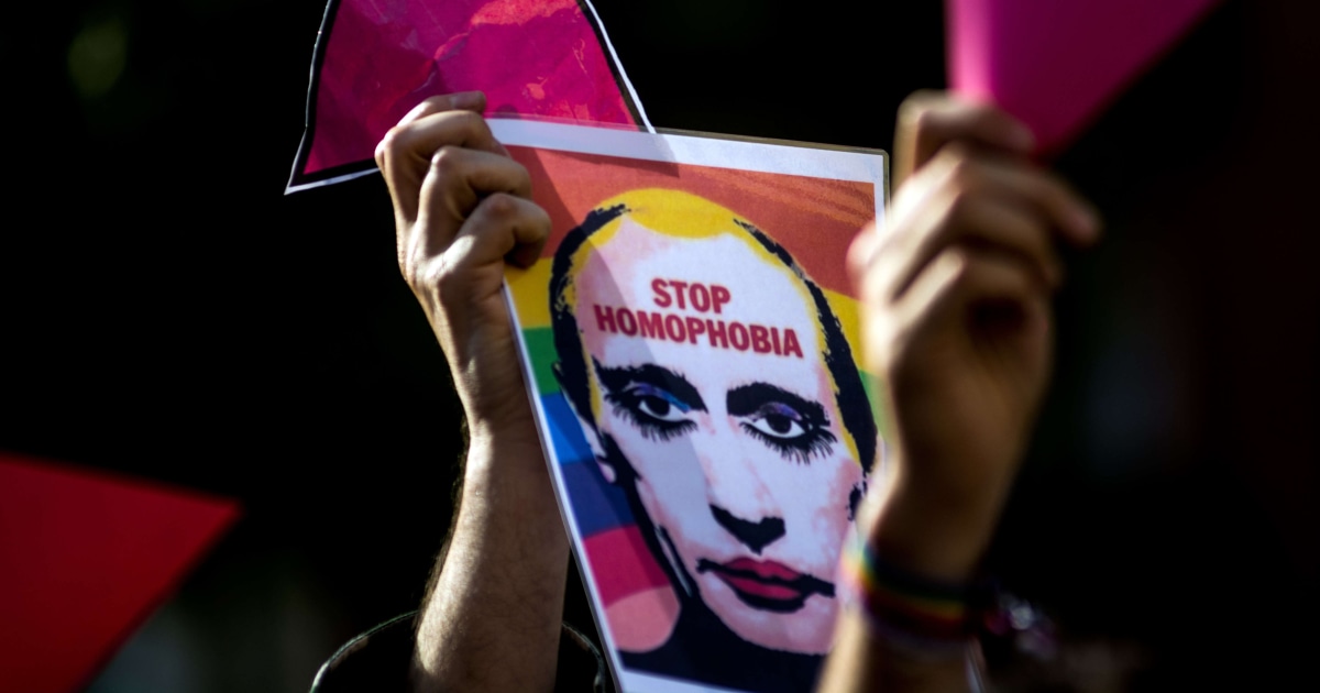 240201-russia-lgbtq-putin-homophobia-se-
