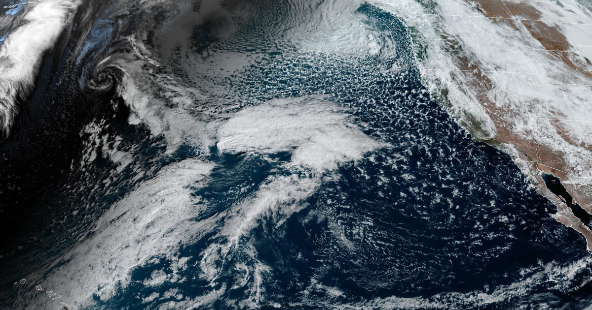 Очаква се мощна тихоокеанска система от бури да засегне Южна