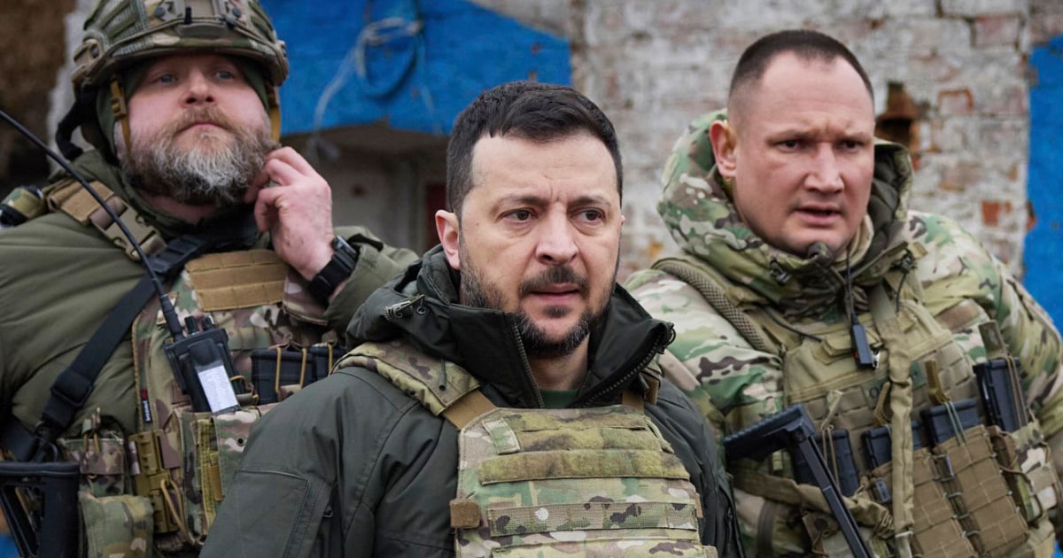 Украинският президент потвърждава, че обмисля уволнението на началника на армията на страната