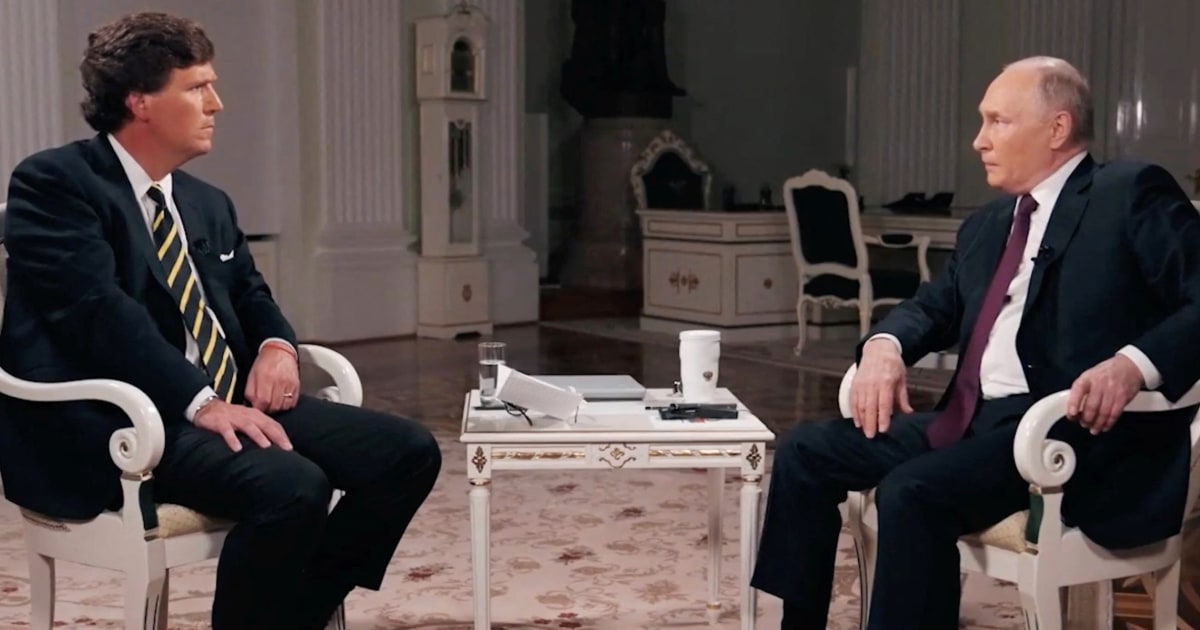Бившият водещ на Fox News Тъкър Карлсън интервюира руския президент Владимир Путин