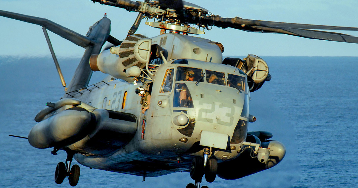 Идентифицирани са 5 морски пехотинци, убити при катастрофа с хеликоптер