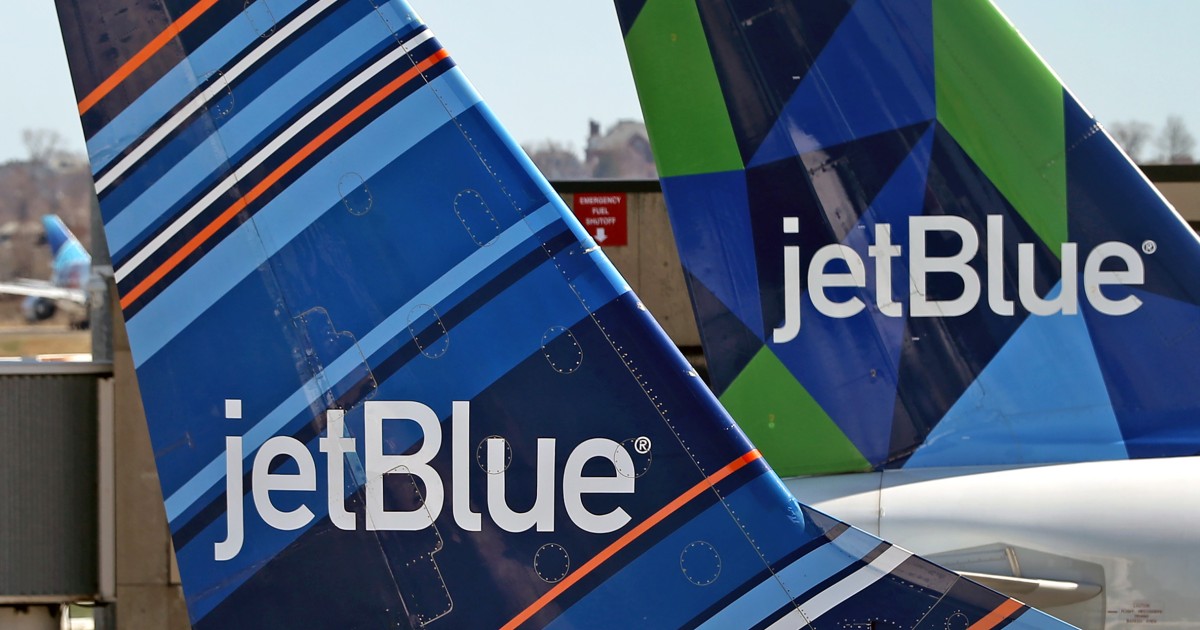 Два самолета JetBlue се докоснаха докато бяха в зона за