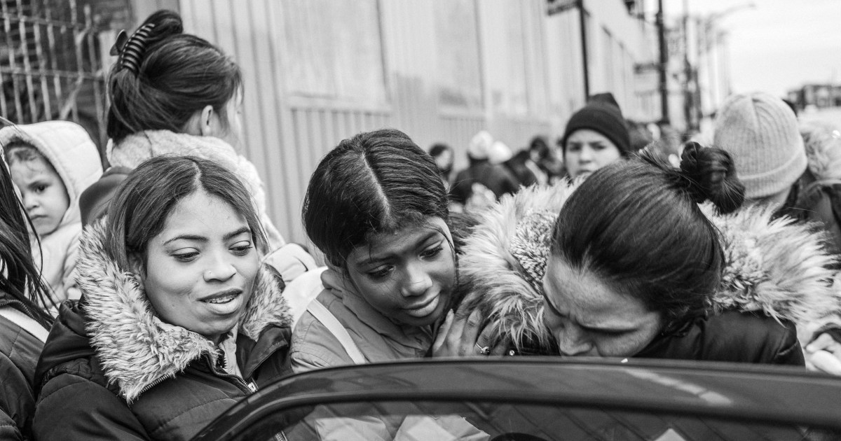 Мигрантите в Чикаго са на ръба, тъй като се задават изгонвания от временни приюти
