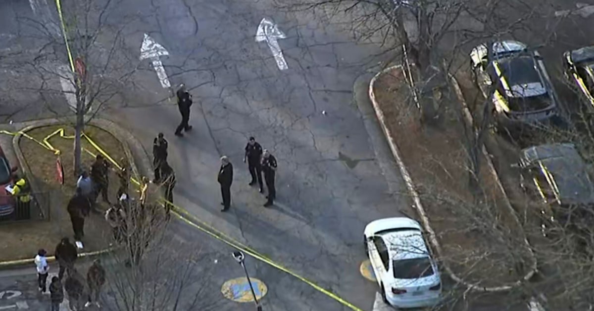 4 ученици простреляни пред гимназия в Атланта