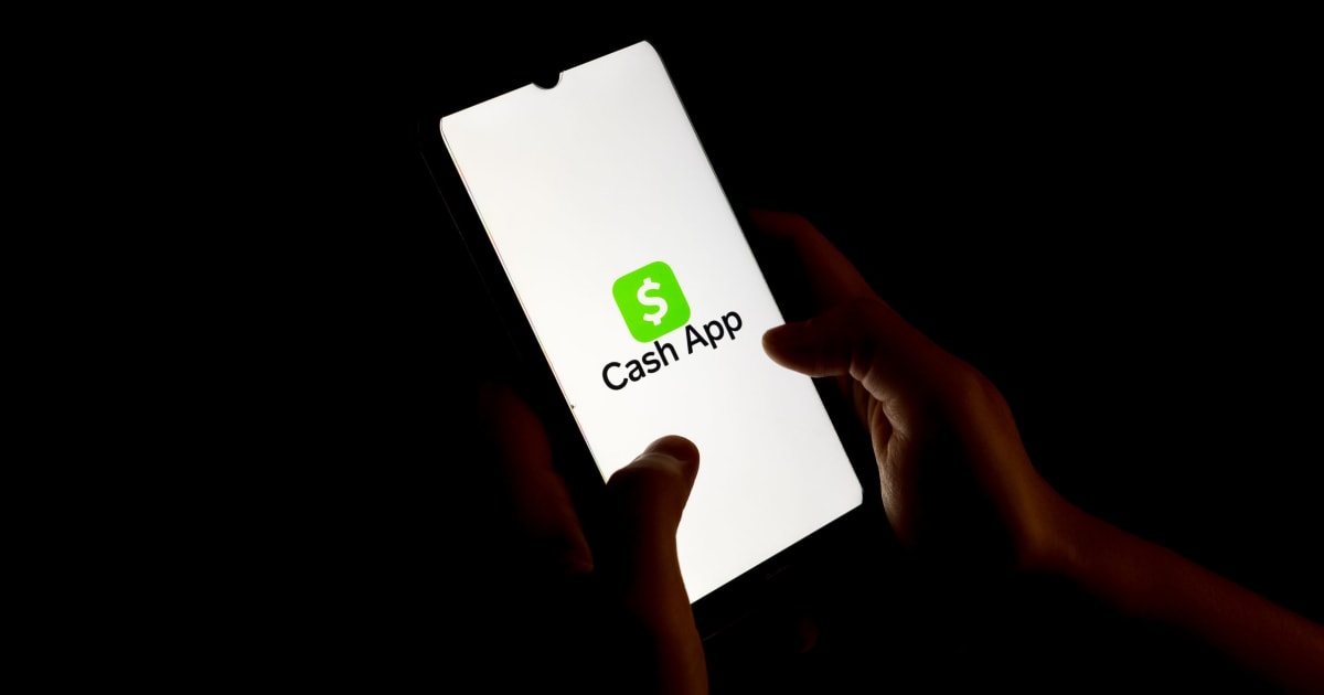 Федералните регулатори проучват дали Cash App оставя отворена вратата за перачи на пари, терористи